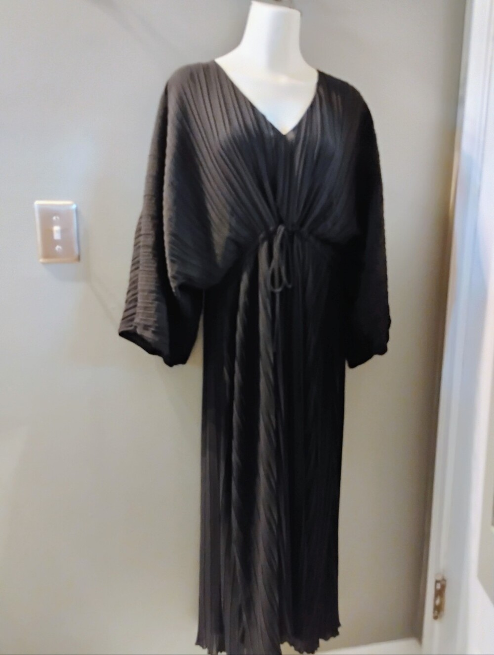 NWT Zara XL Black Pleat Maxi Dress V-neck Batwing Sleeves Flowy Grecian Goddess